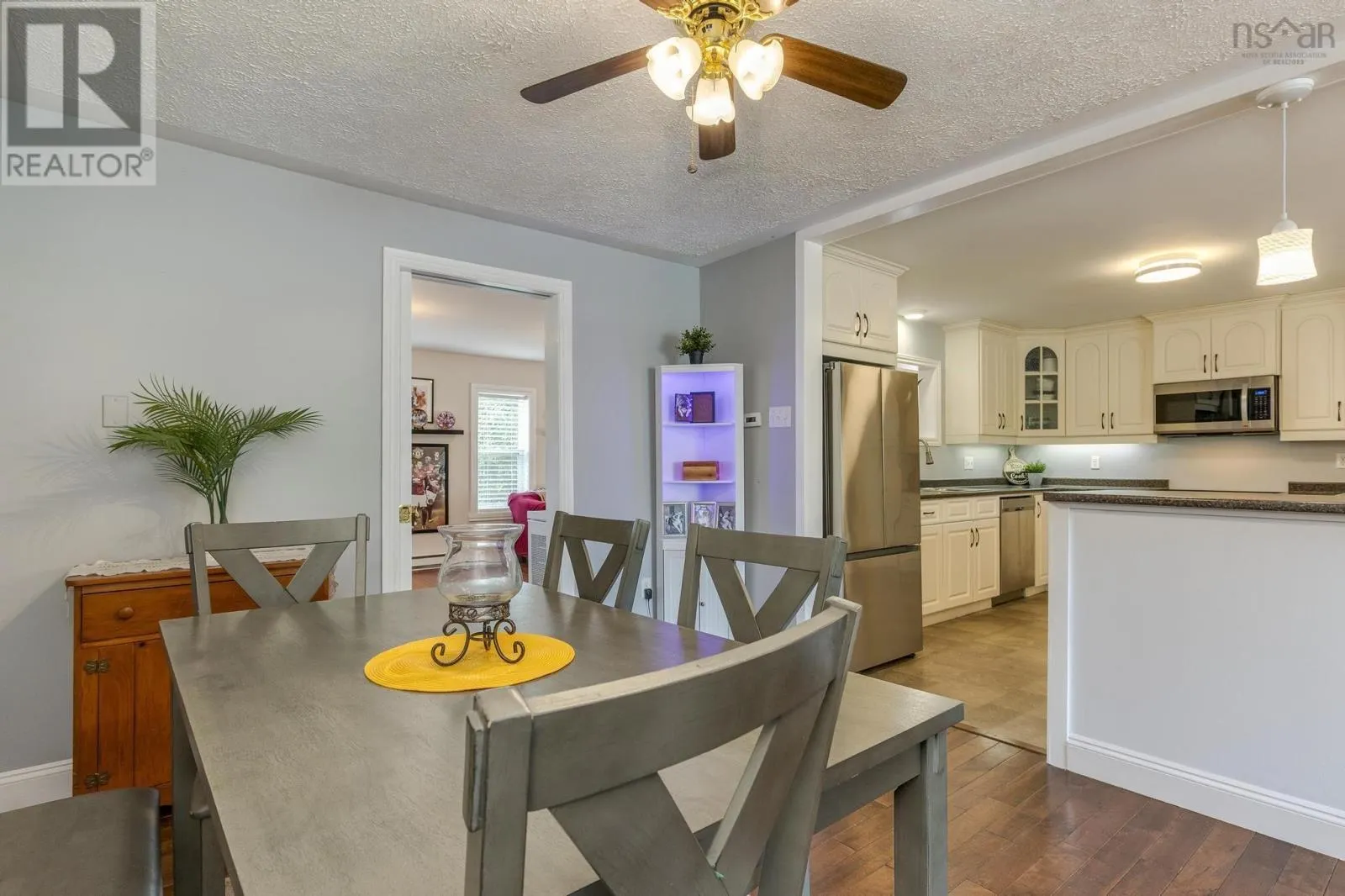 93 Hannebury Drive