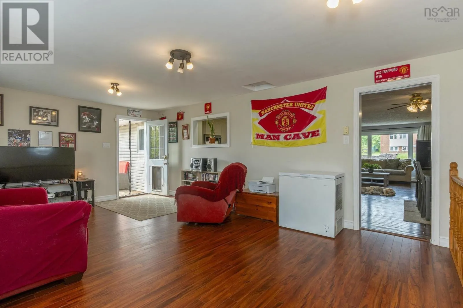 93 Hannebury Drive