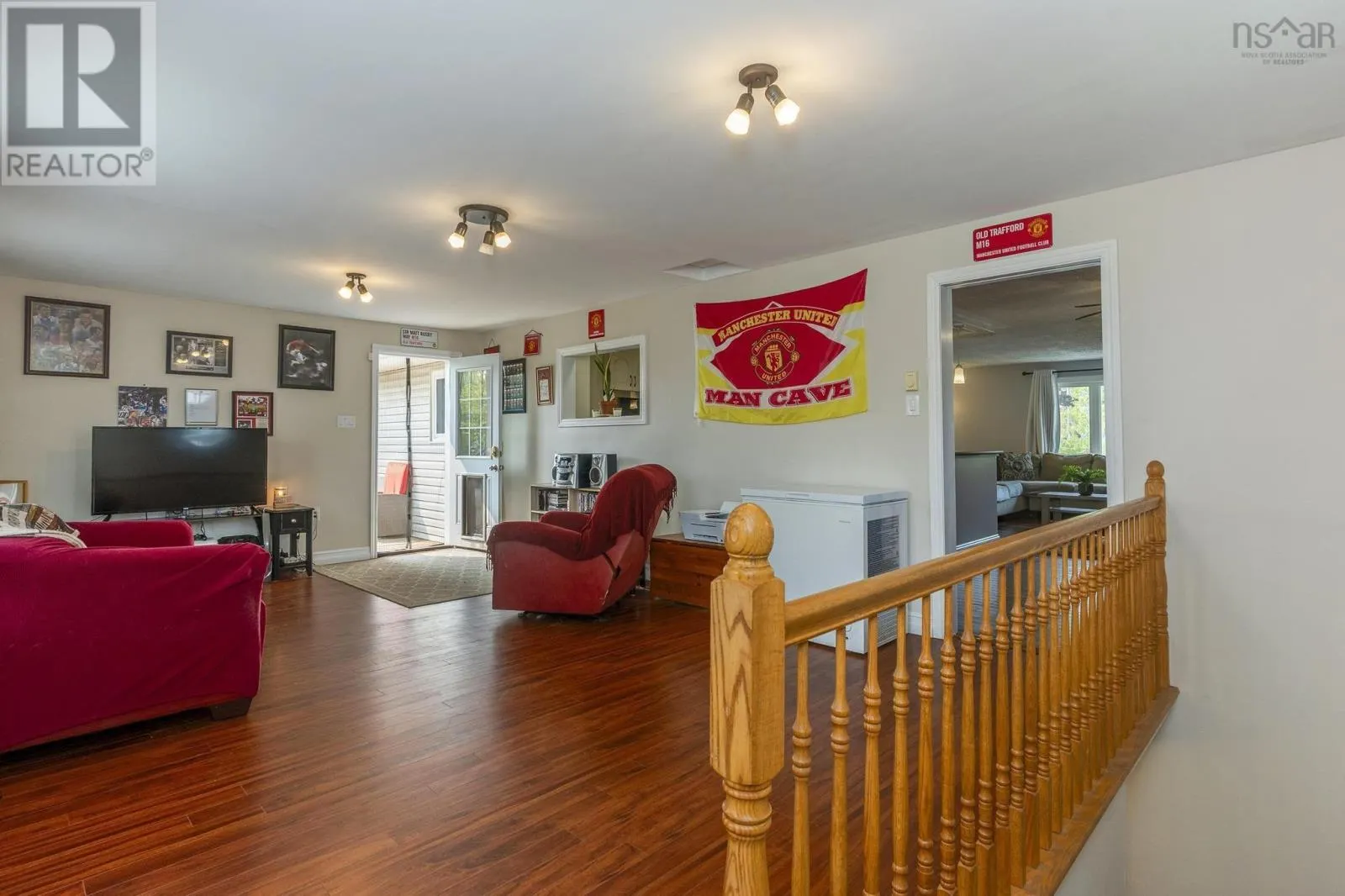 93 Hannebury Drive