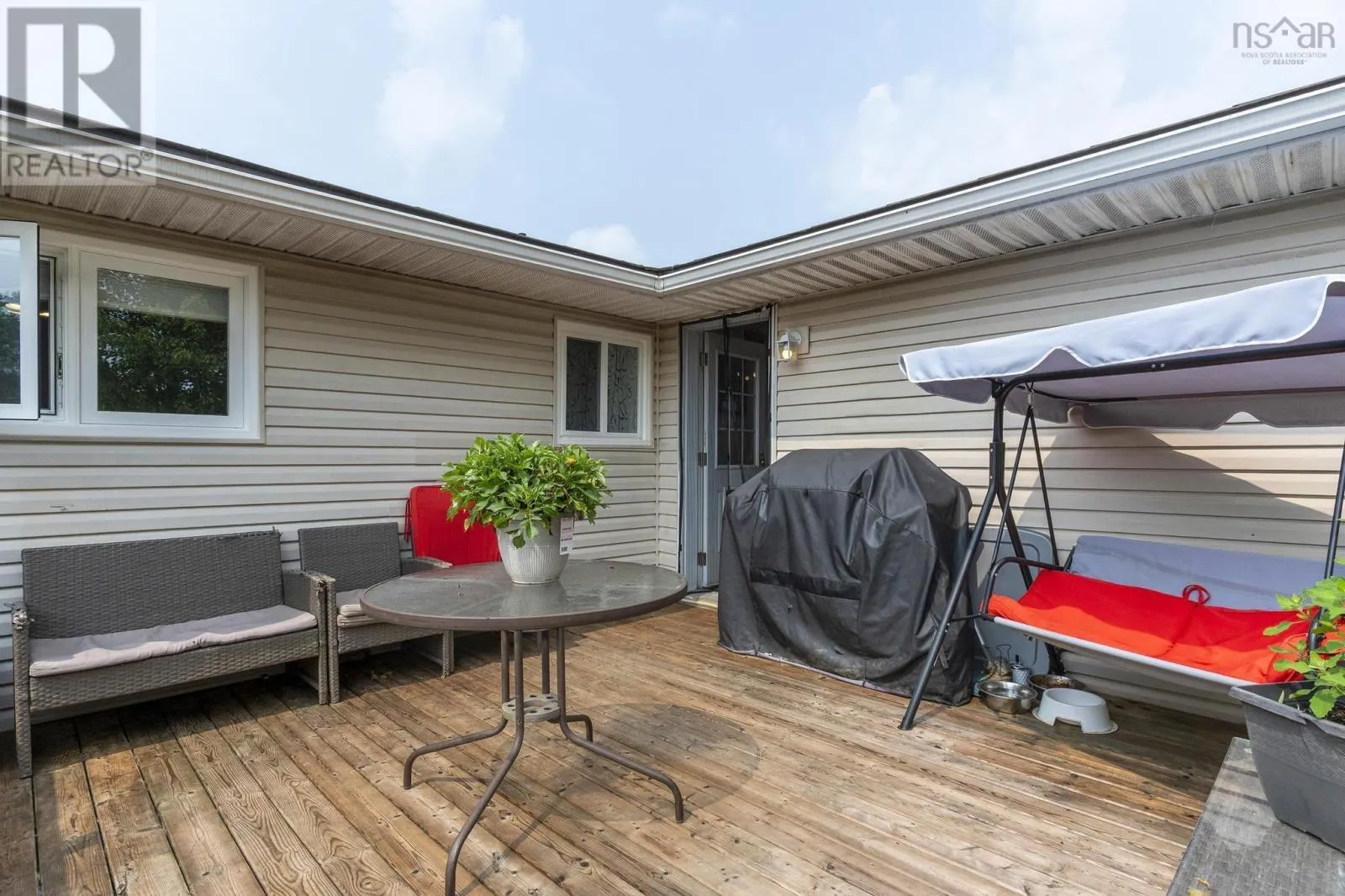 93 Hannebury Drive