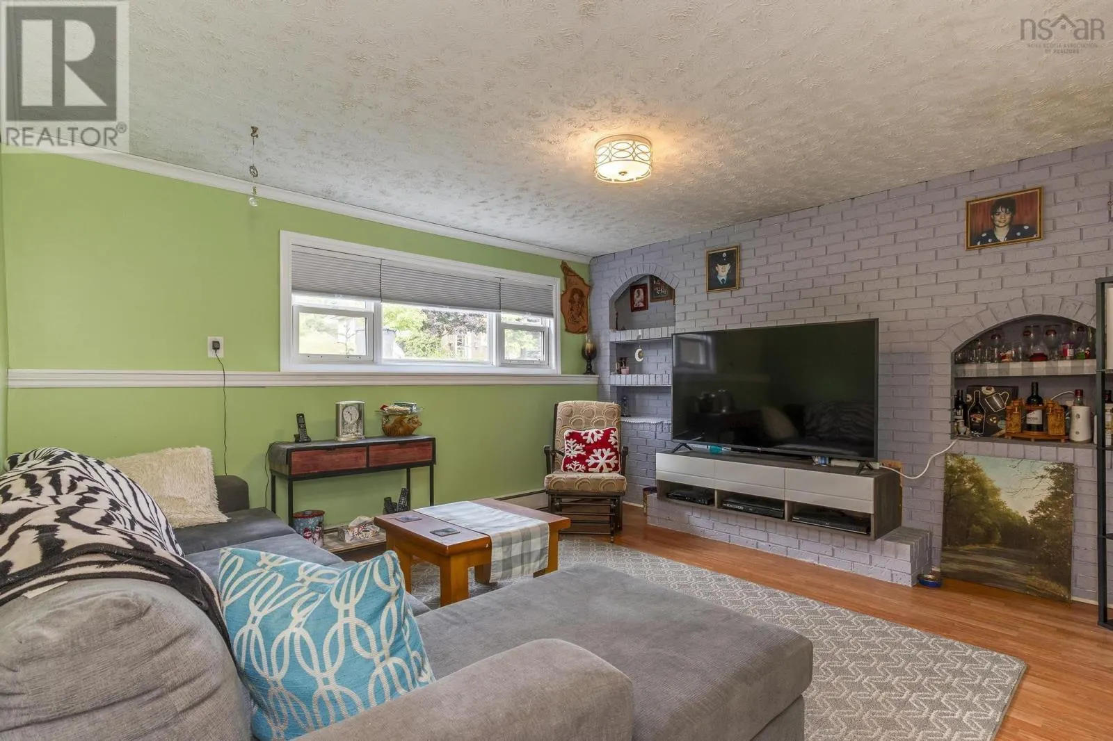 93 Hannebury Drive