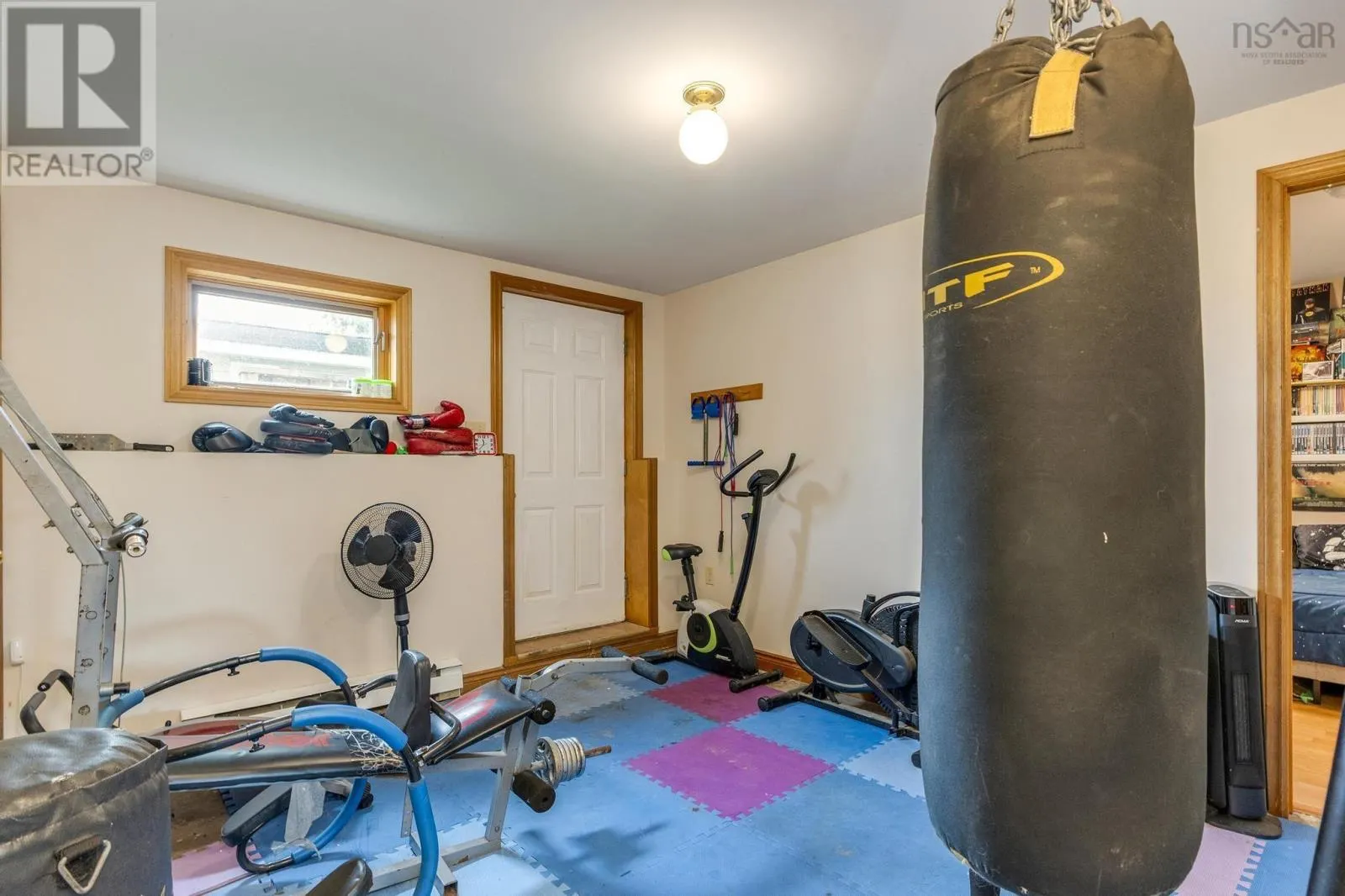93 Hannebury Drive