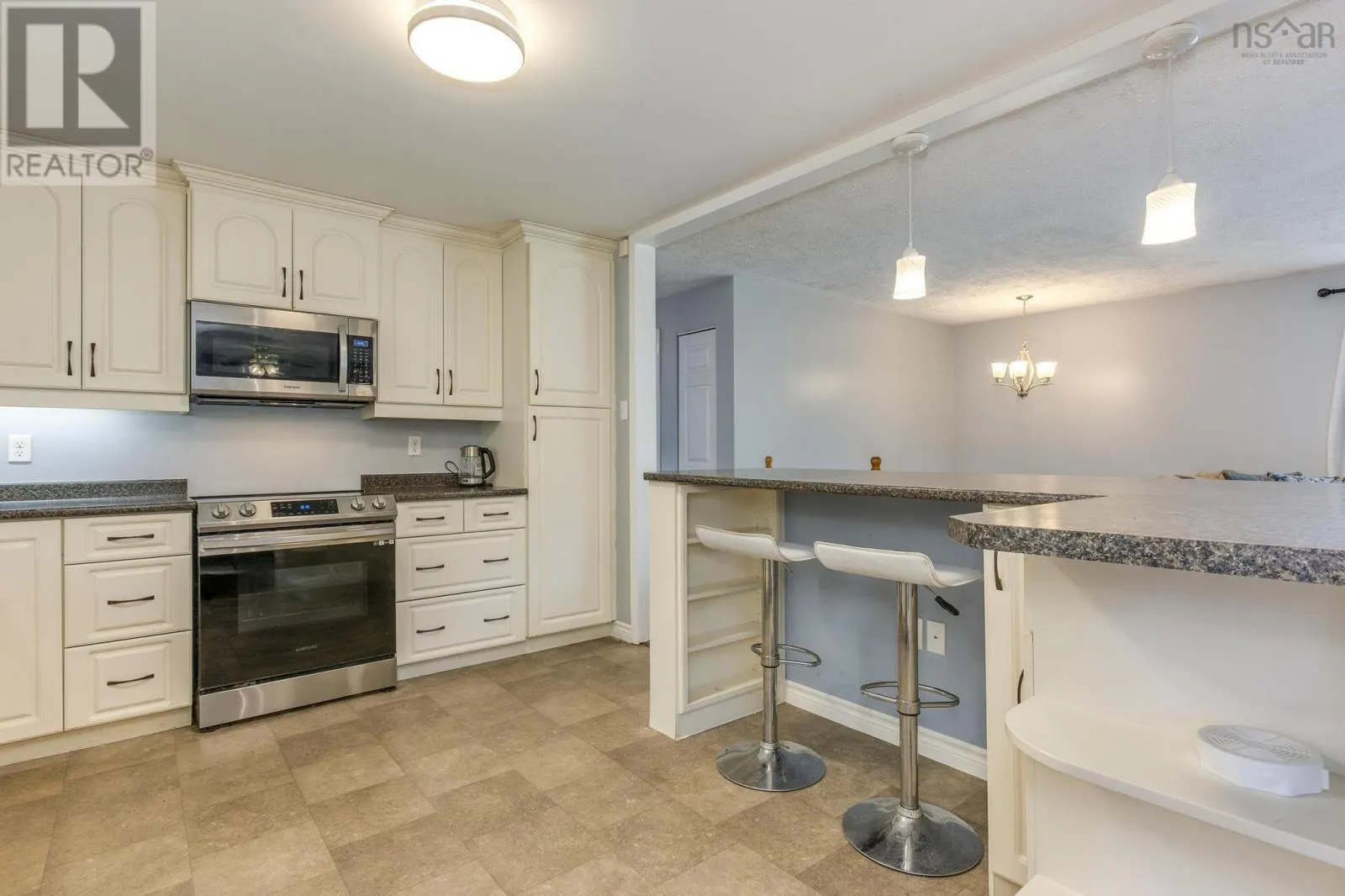 93 Hannebury Drive