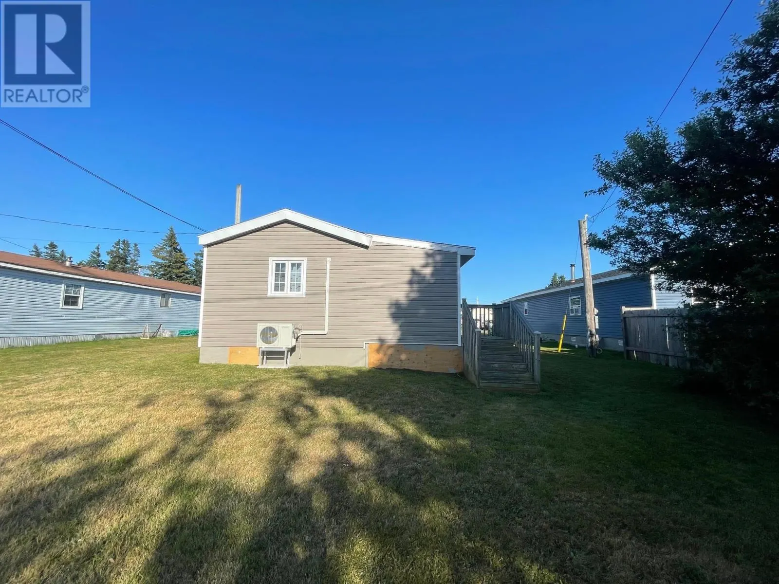 16 West Drive
