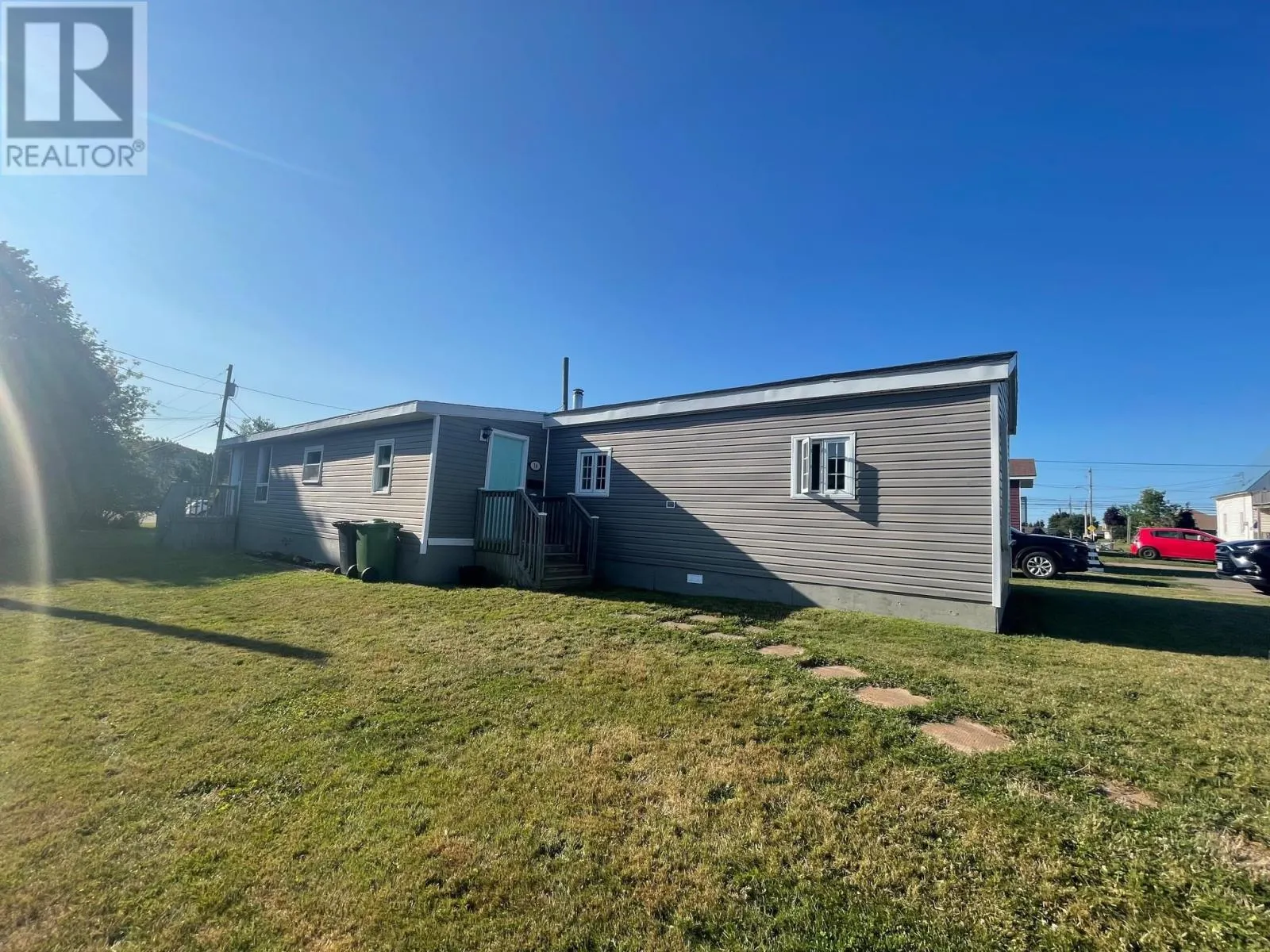 16 West Drive