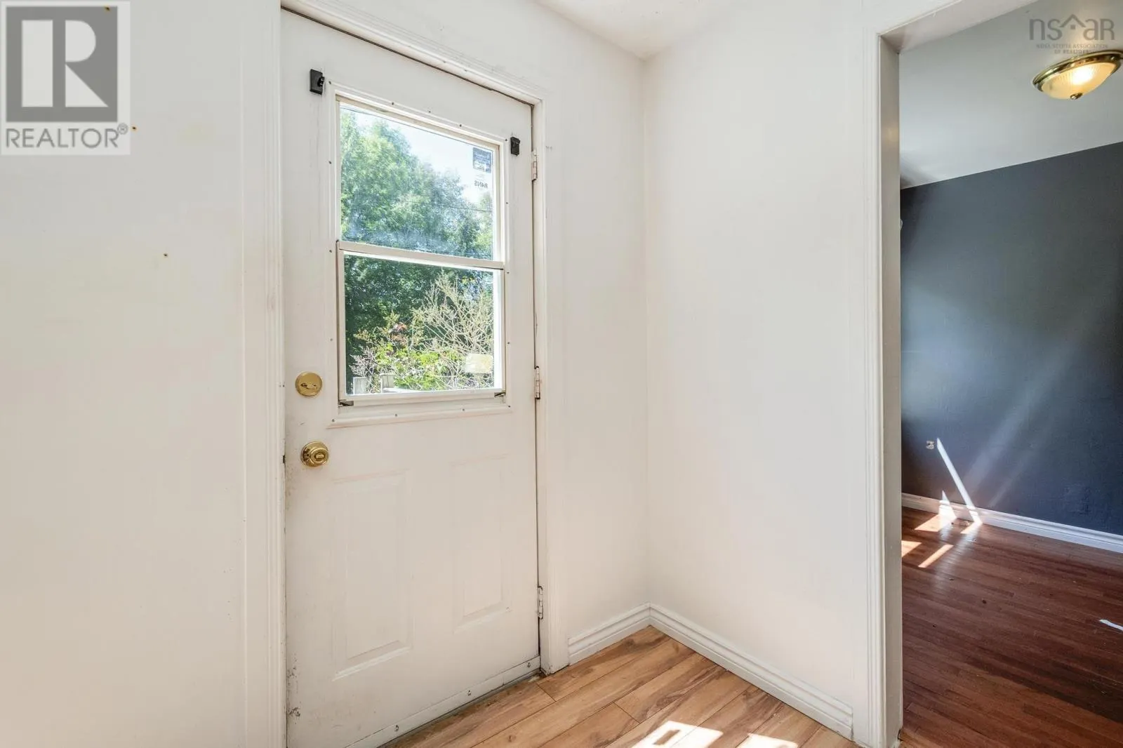 79 Mountain Avenue