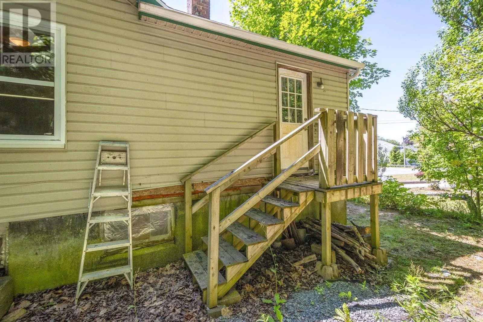 79 Mountain Avenue