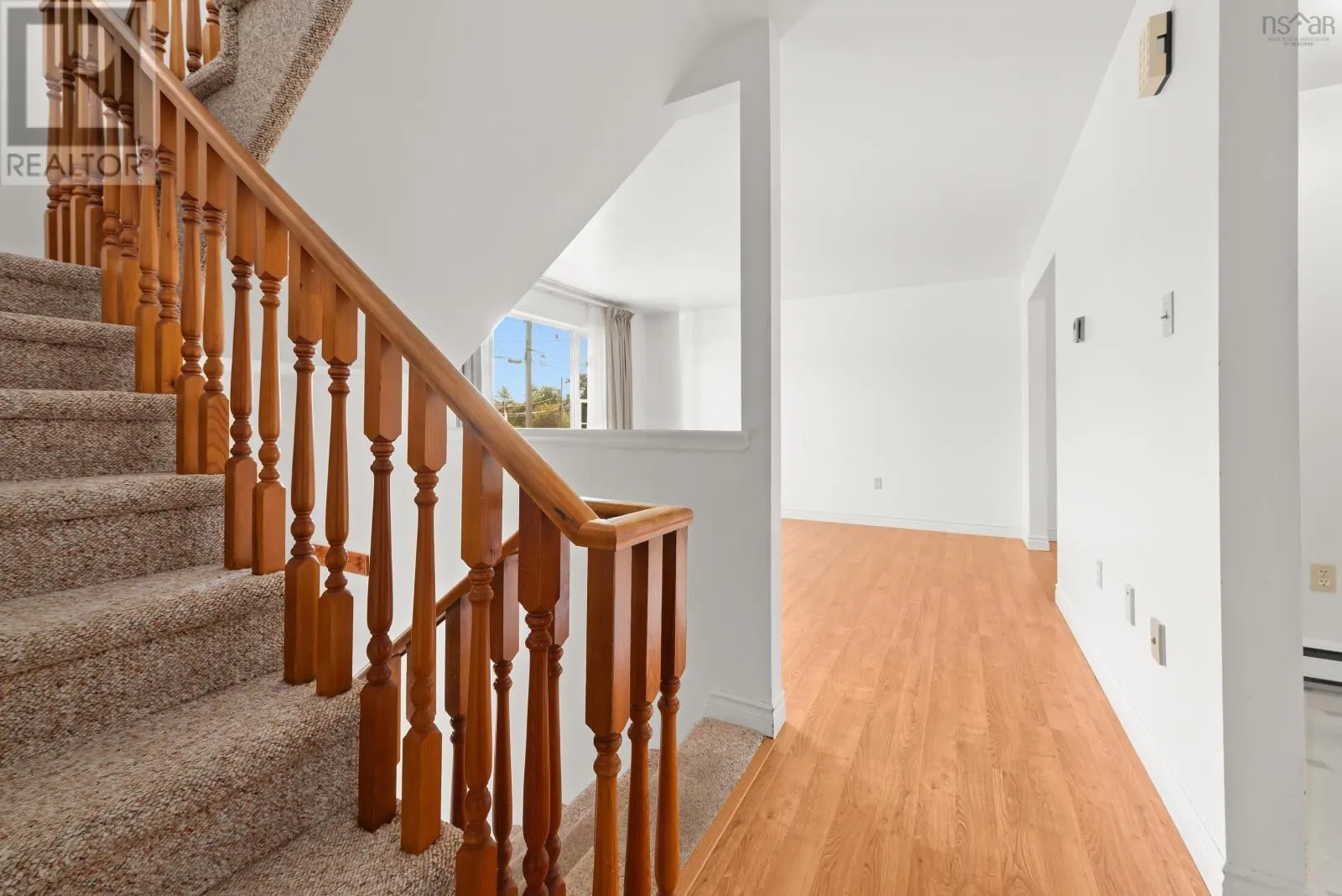 6 Venice Court