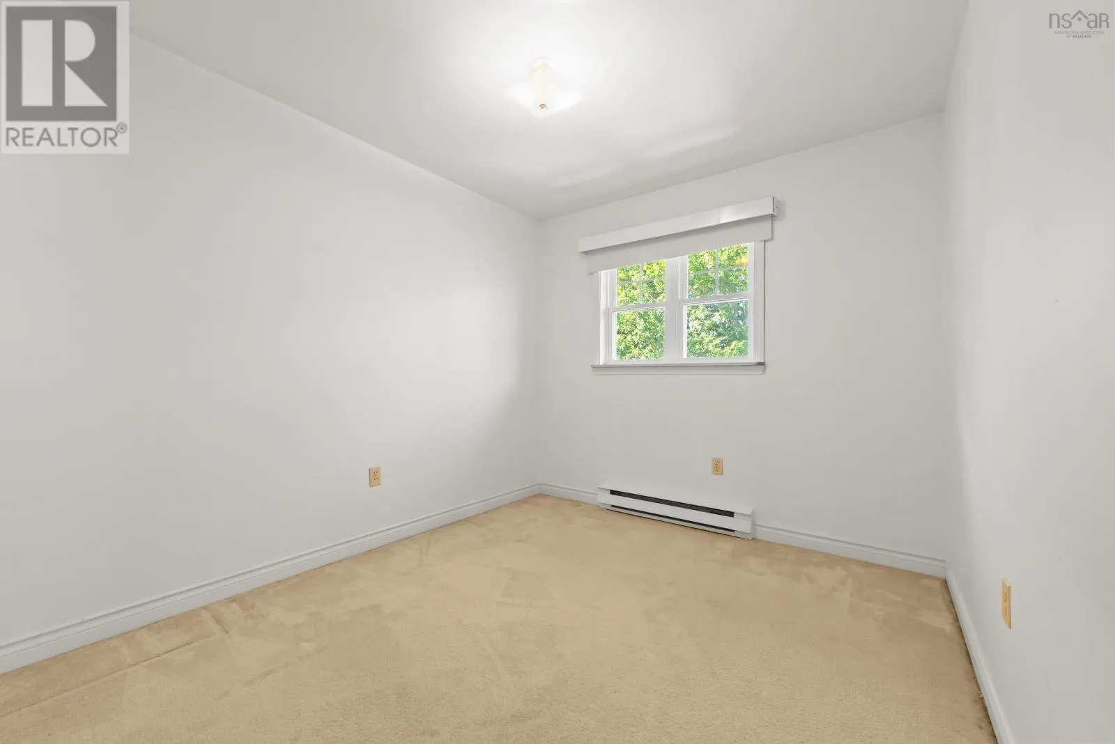 6 Venice Court
