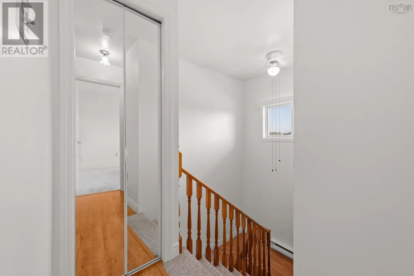 6 Venice Court
