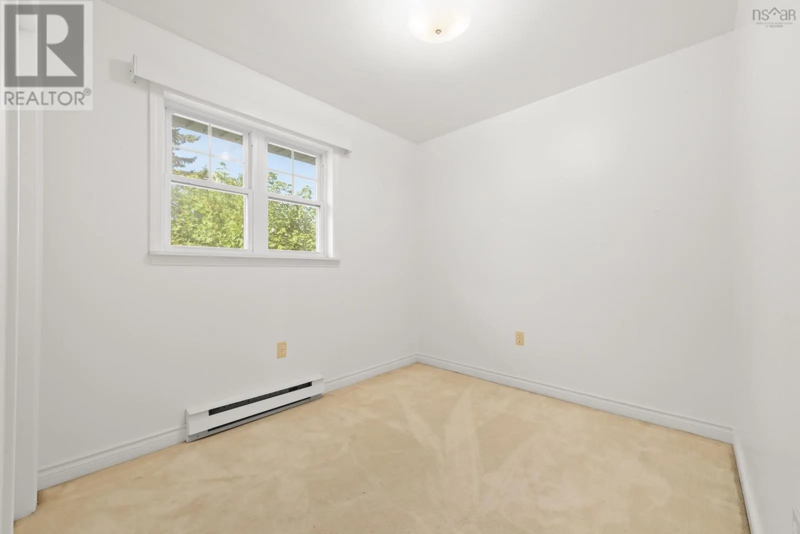 6 Venice Court