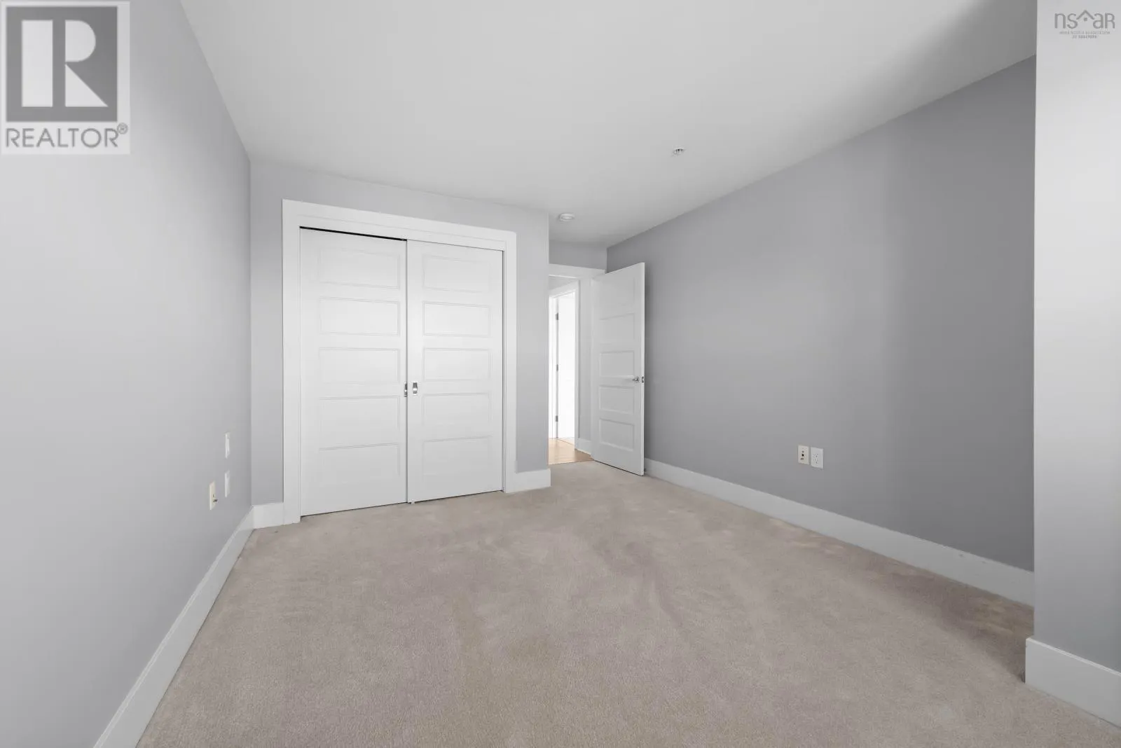 506 15 Kings Wharf Place