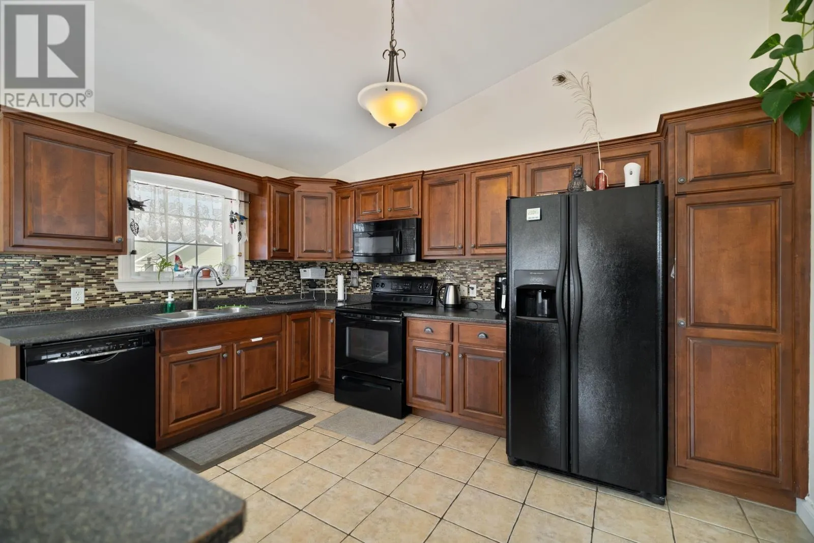 48 Picton Beete Crescent