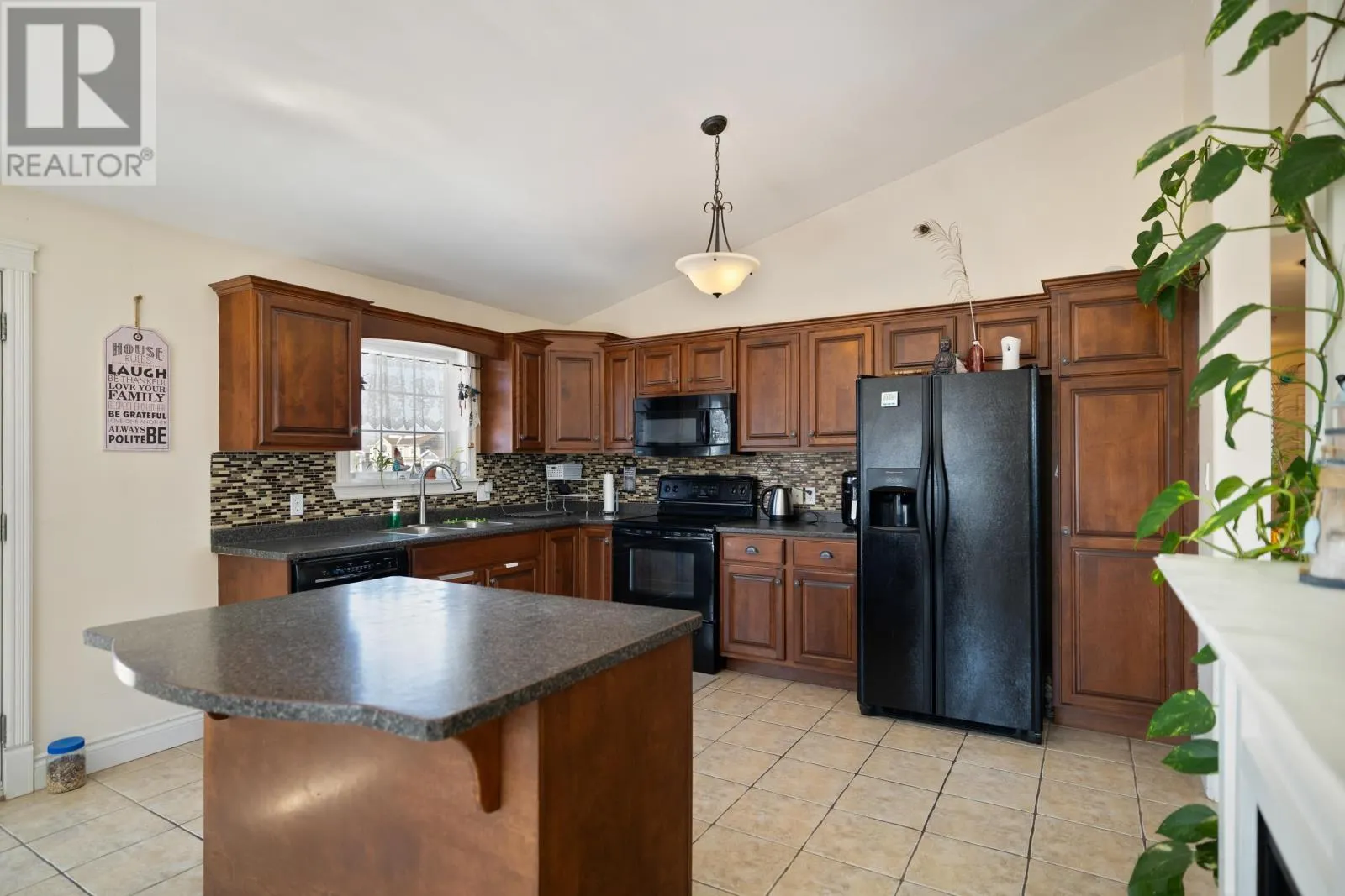 48 Picton Beete Crescent