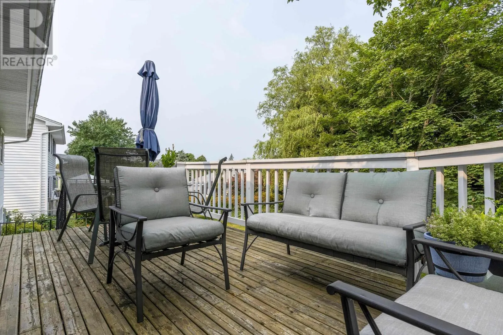 15 Landrace Crescent