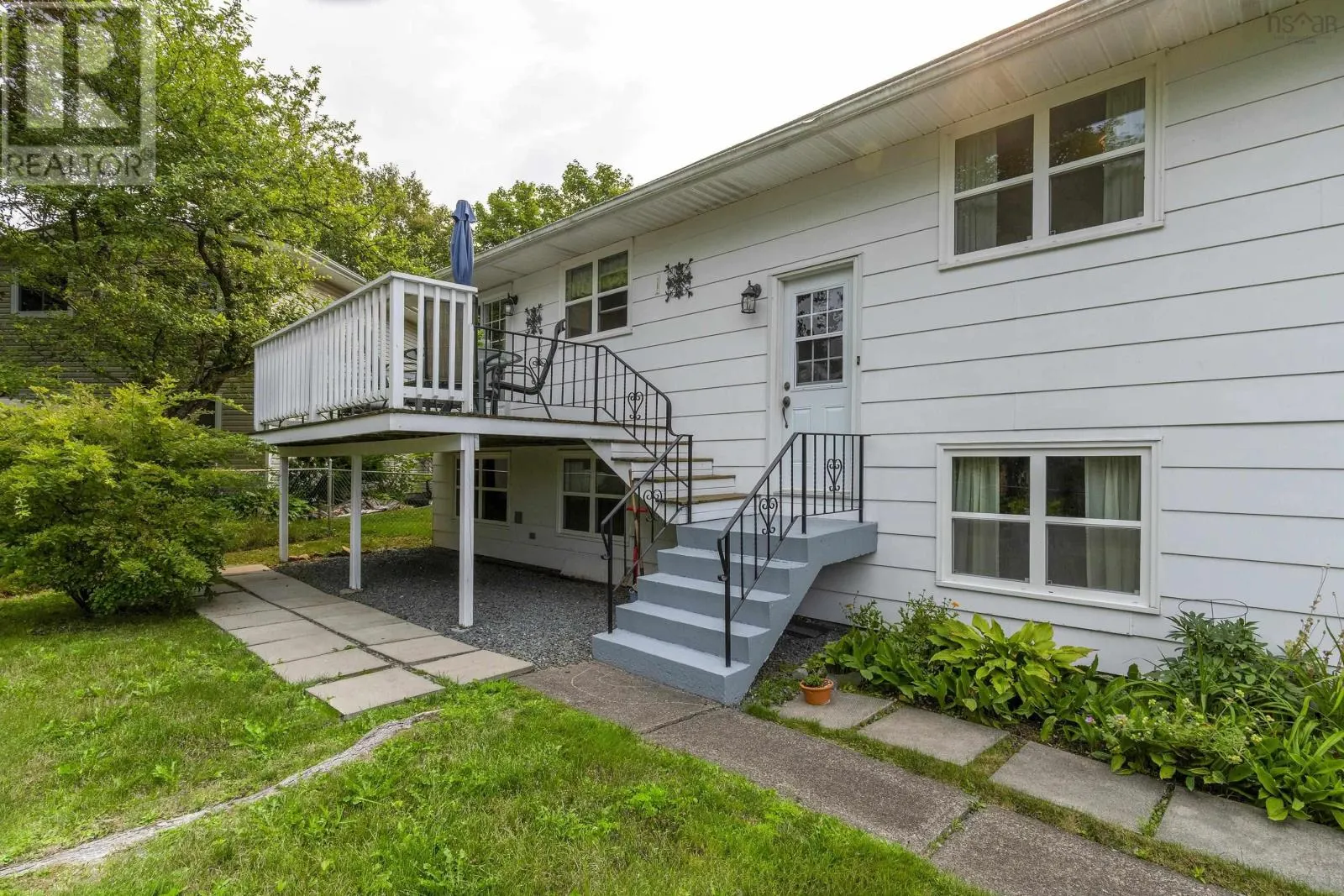 15 Landrace Crescent