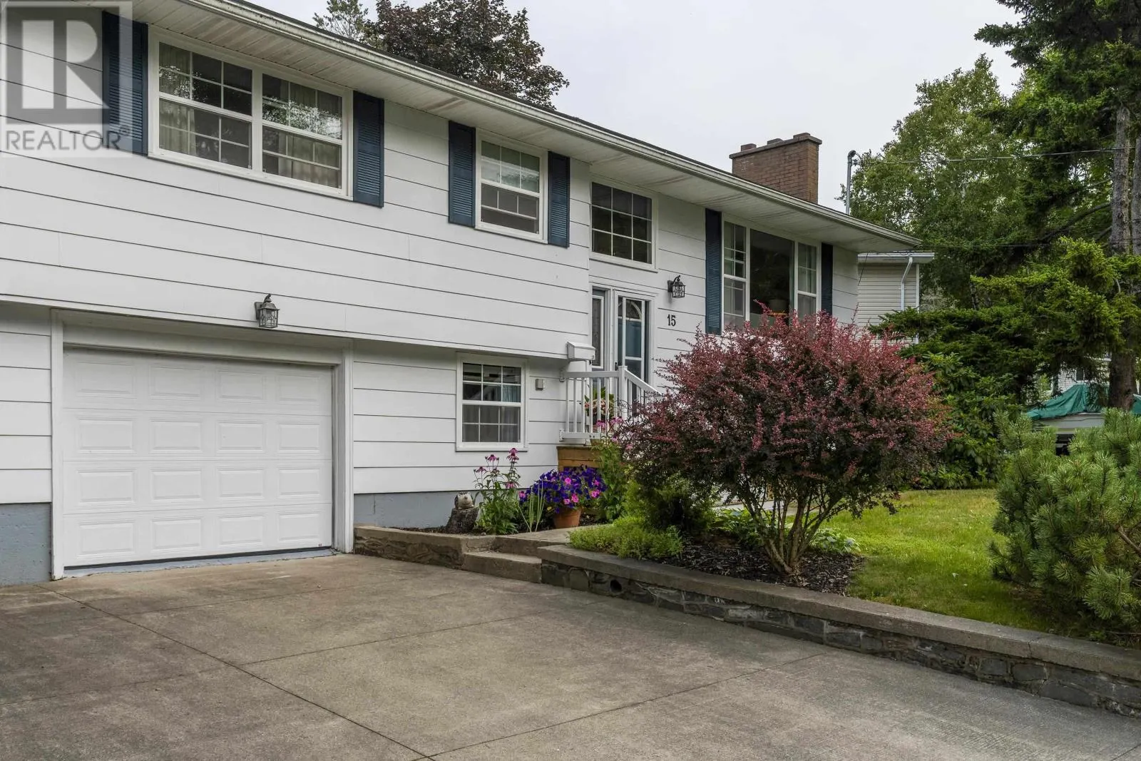 15 Landrace Crescent