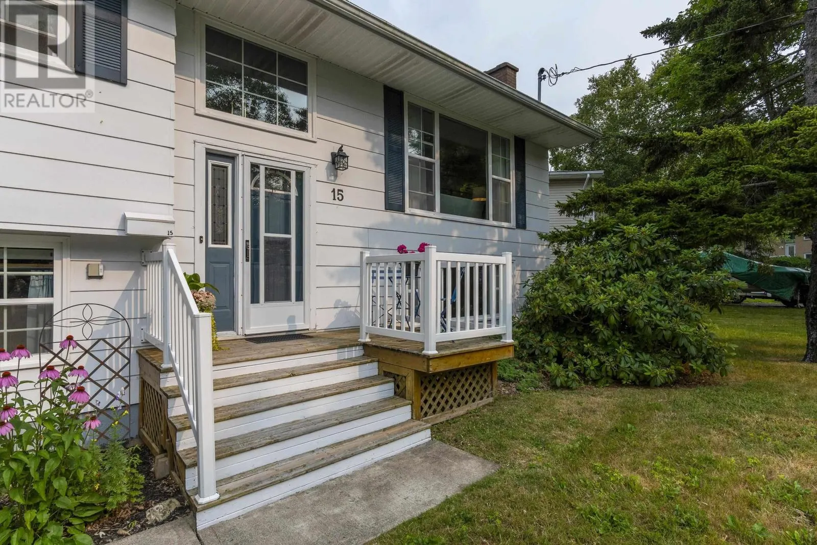 15 Landrace Crescent