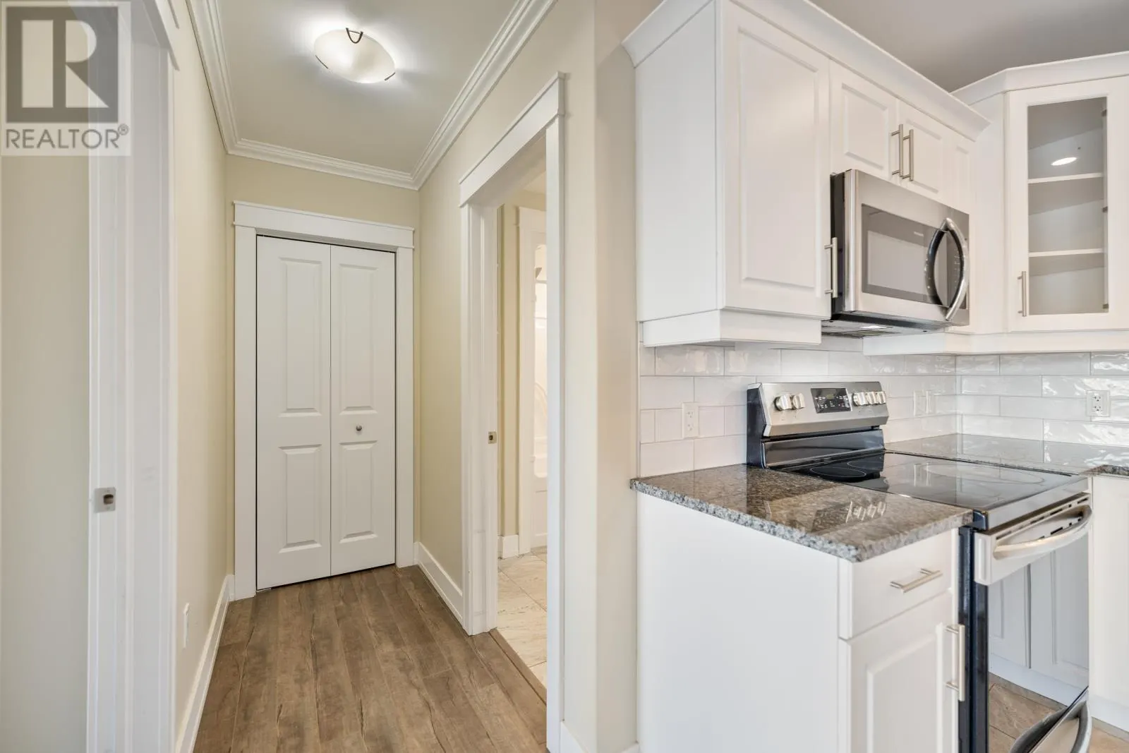 301 208 Shakespeare Drive
