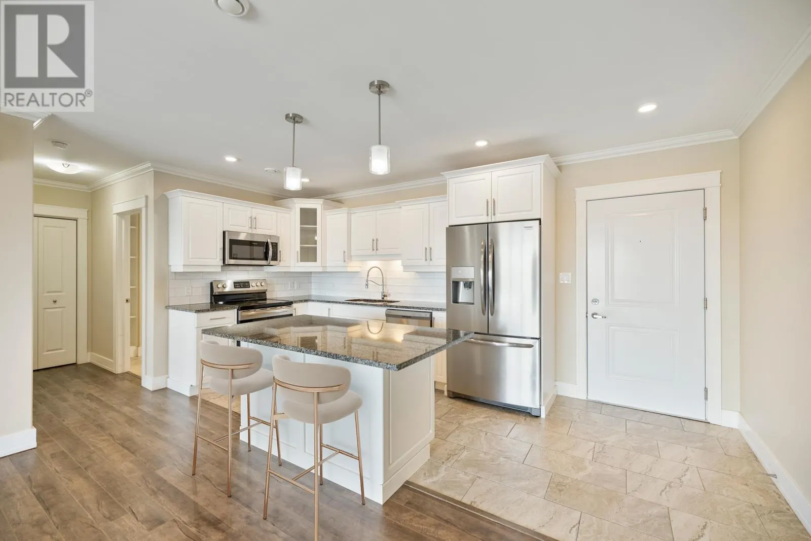 301 208 Shakespeare Drive