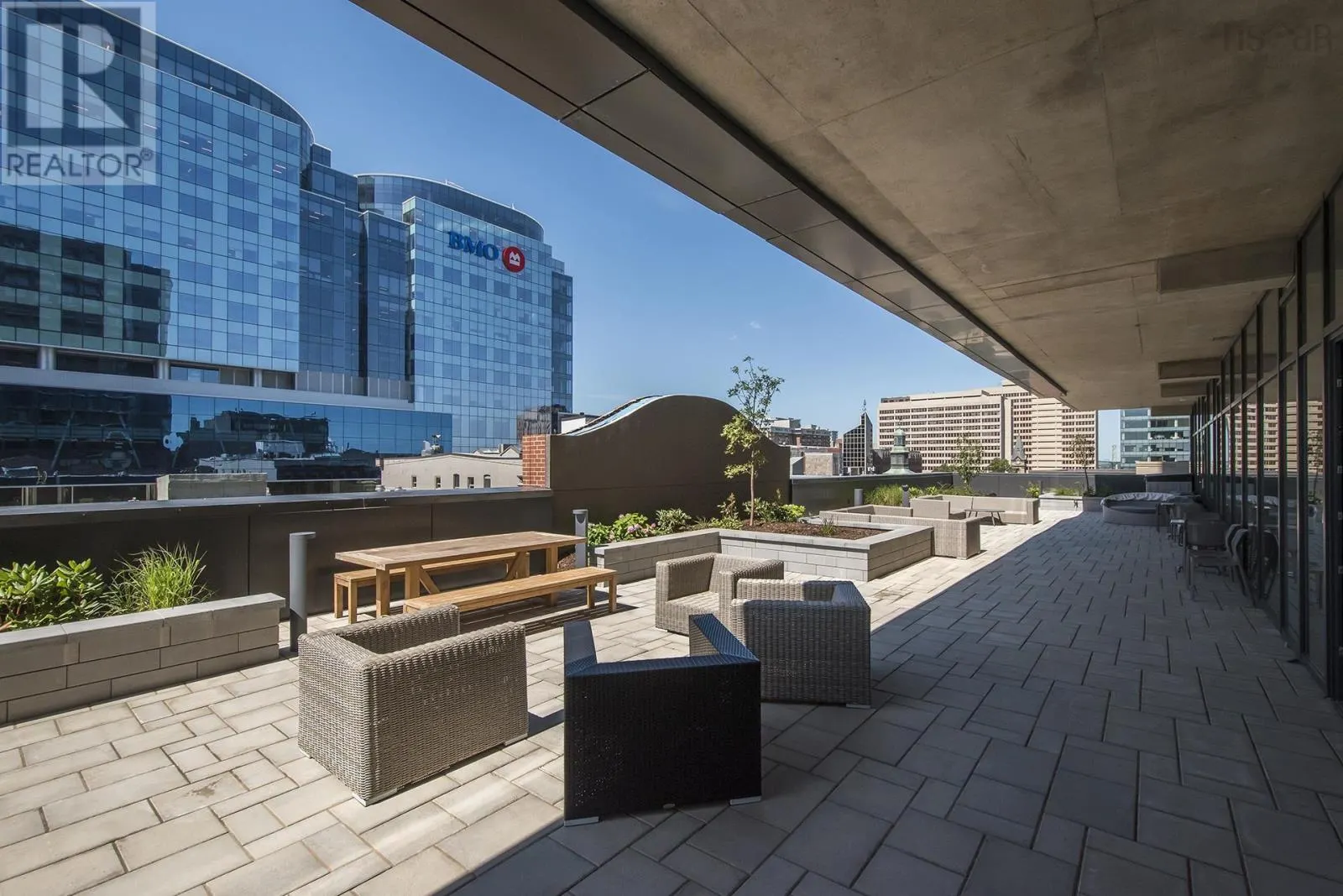 1903 1650 Granville Street