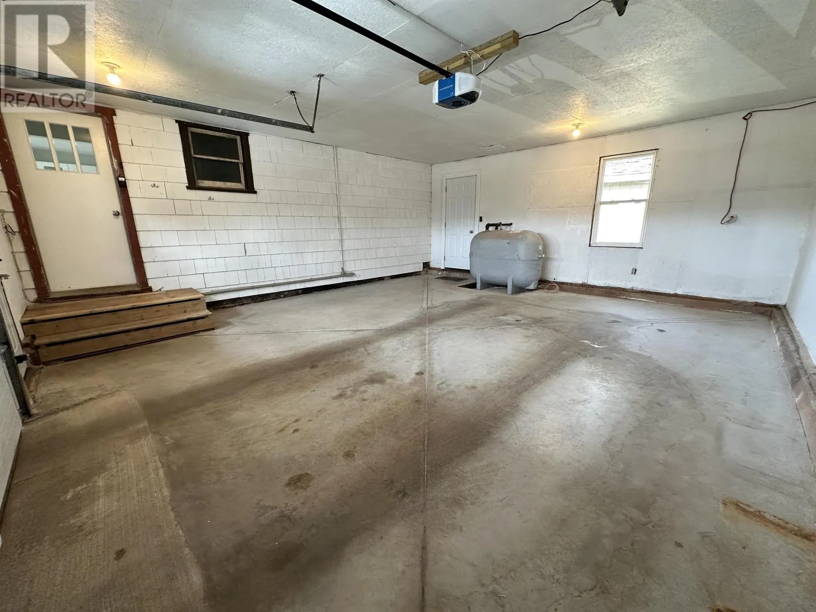 389 Highland Avenue