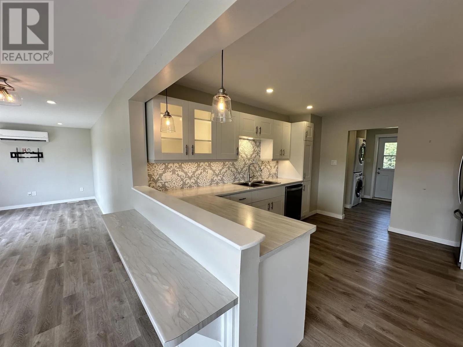 389 Highland Avenue