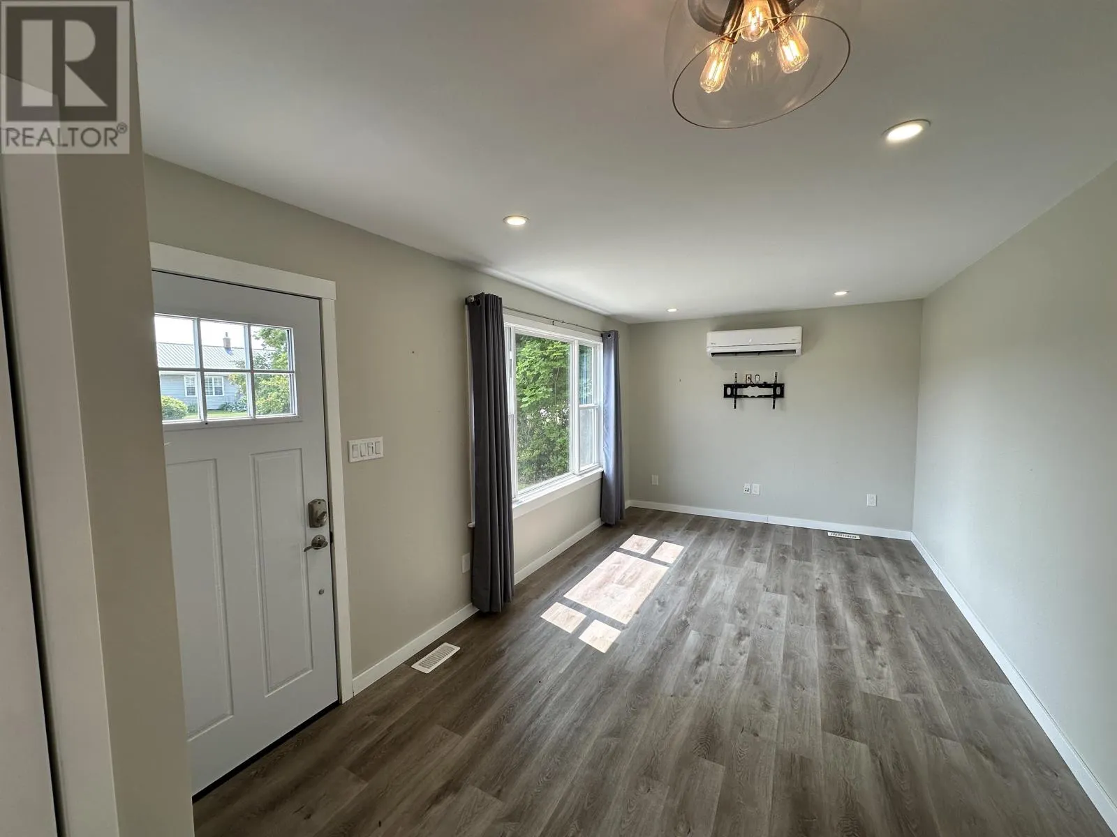 389 Highland Avenue