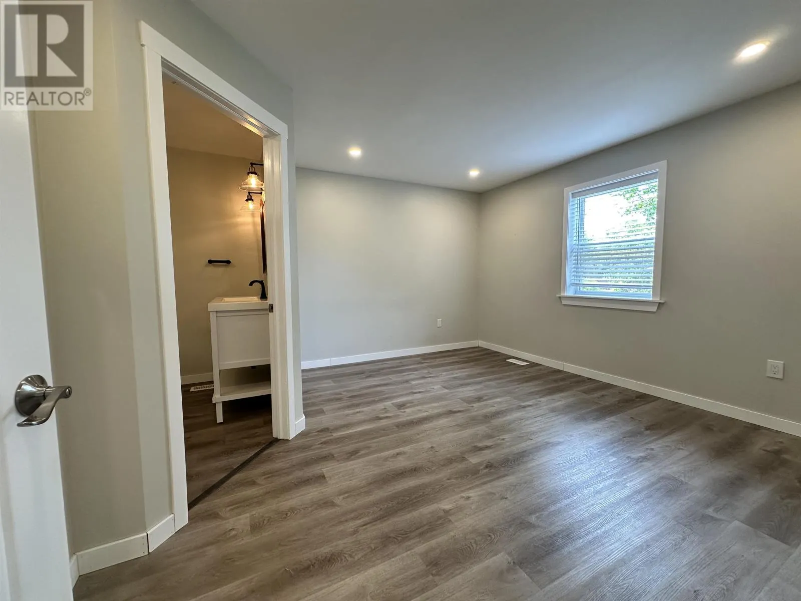 389 Highland Avenue