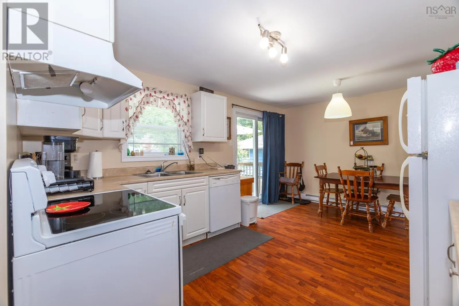 1 Pinecrest Drive