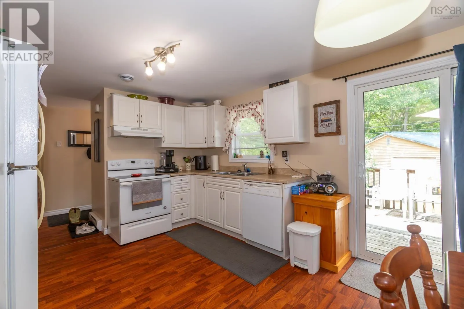 1 Pinecrest Drive