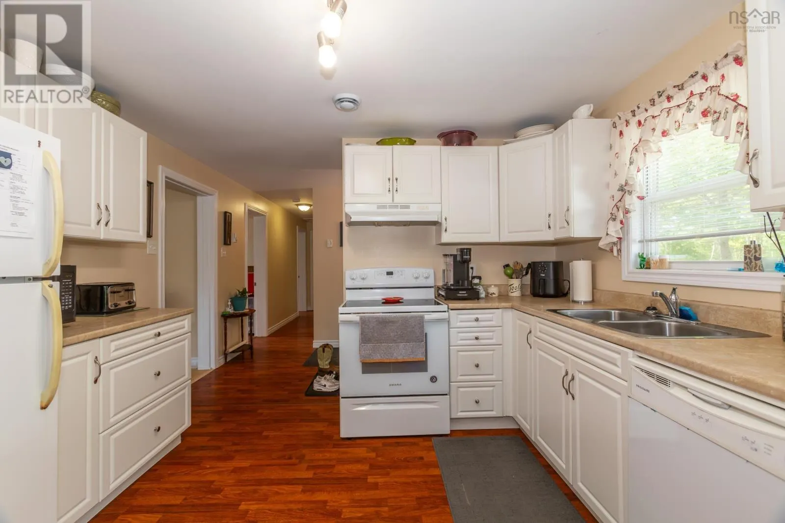 1 Pinecrest Drive