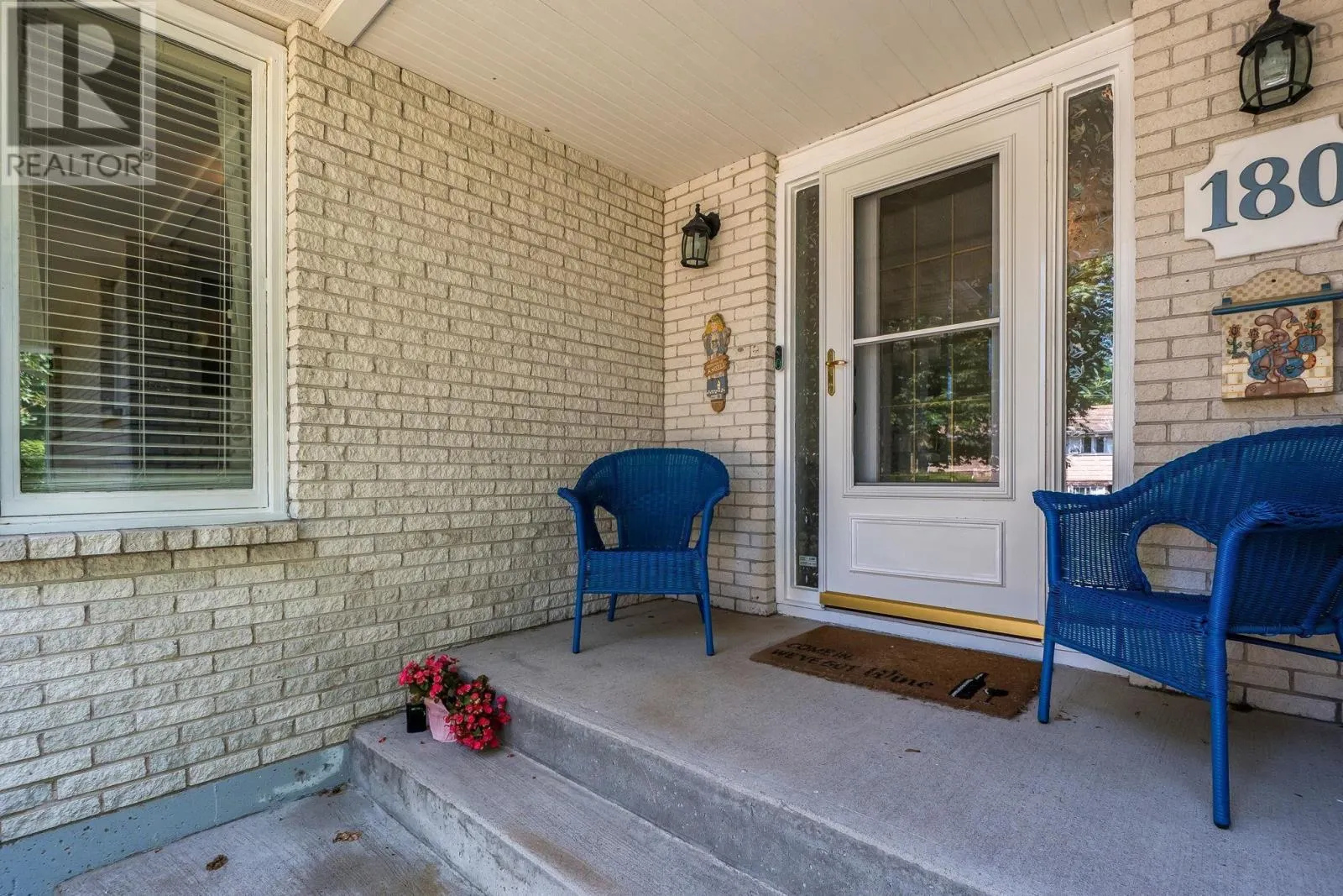 180 Rockmanor Drive