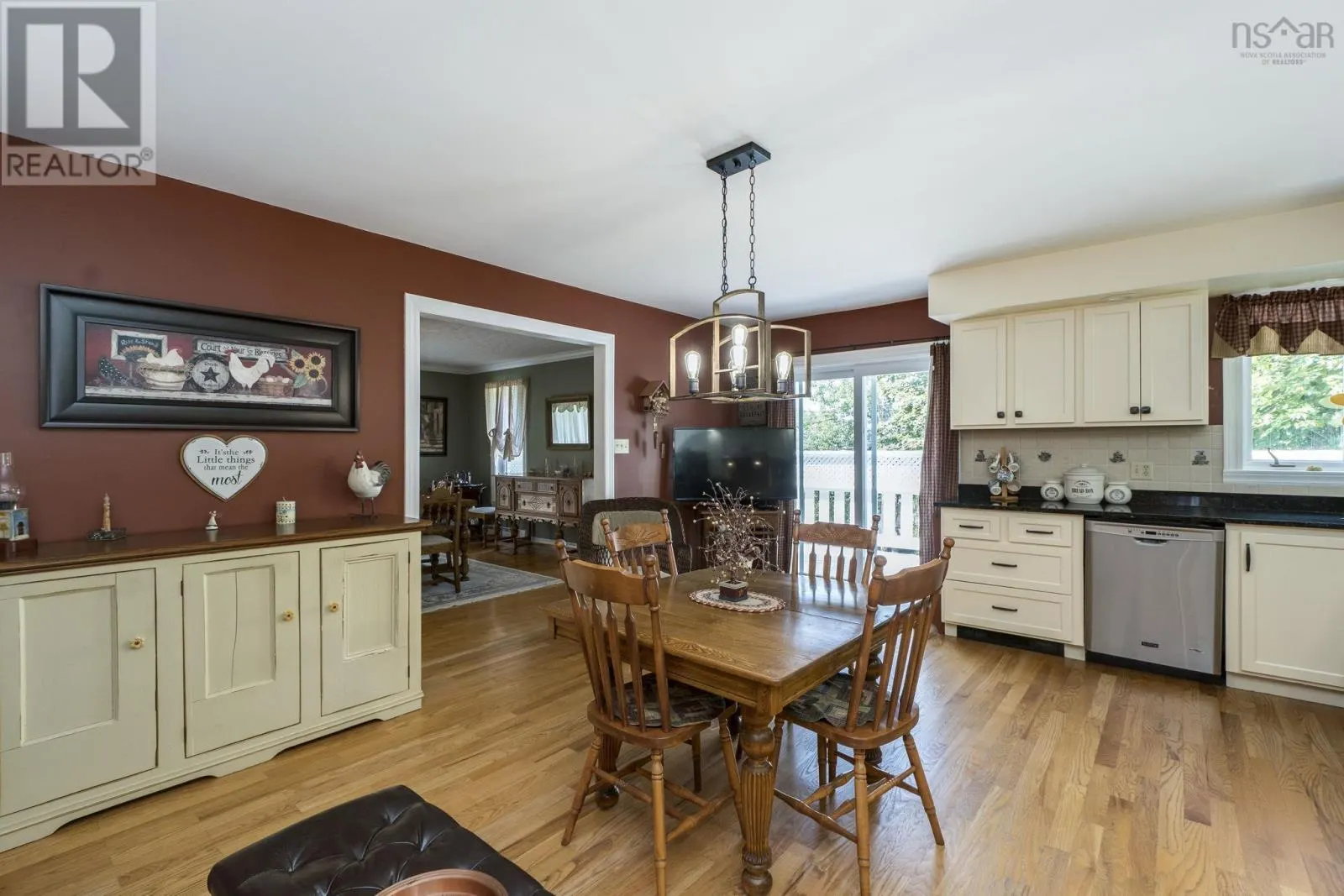 180 Rockmanor Drive