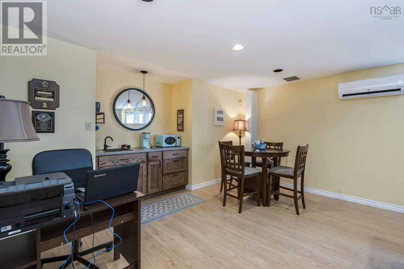 180 Rockmanor Drive