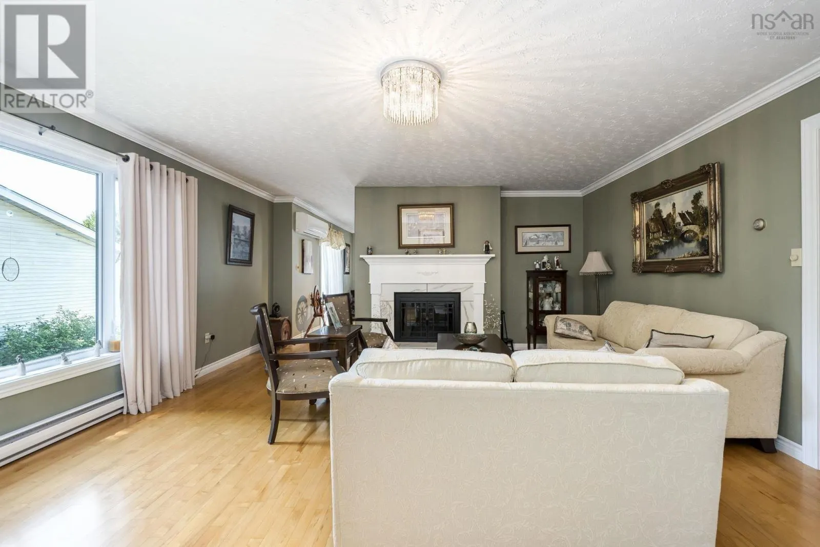 180 Rockmanor Drive