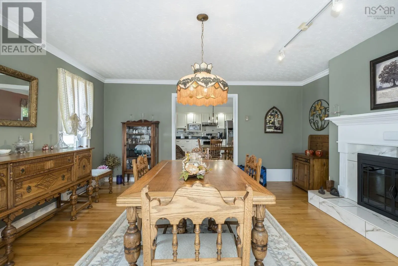 180 Rockmanor Drive