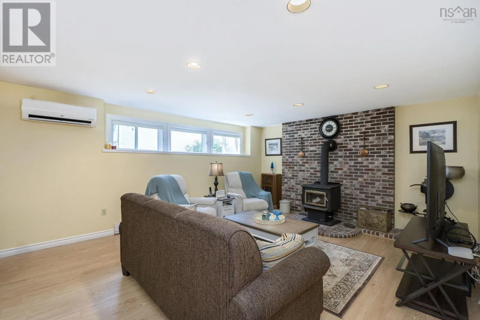 180 Rockmanor Drive