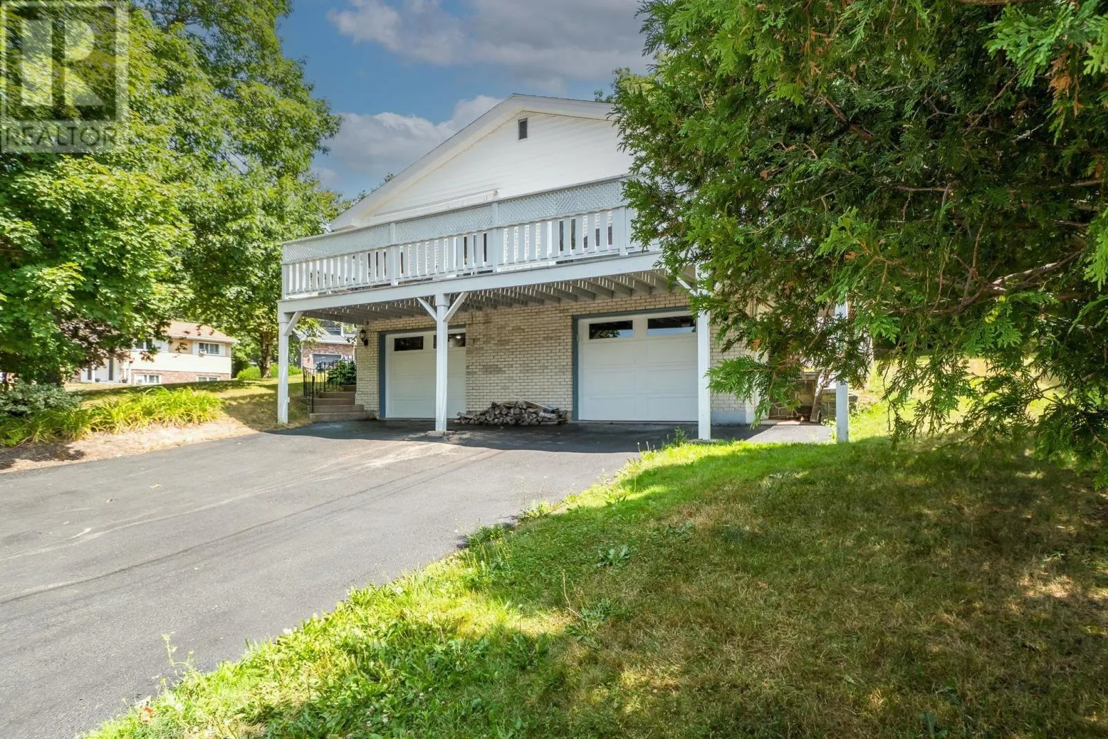 180 Rockmanor Drive