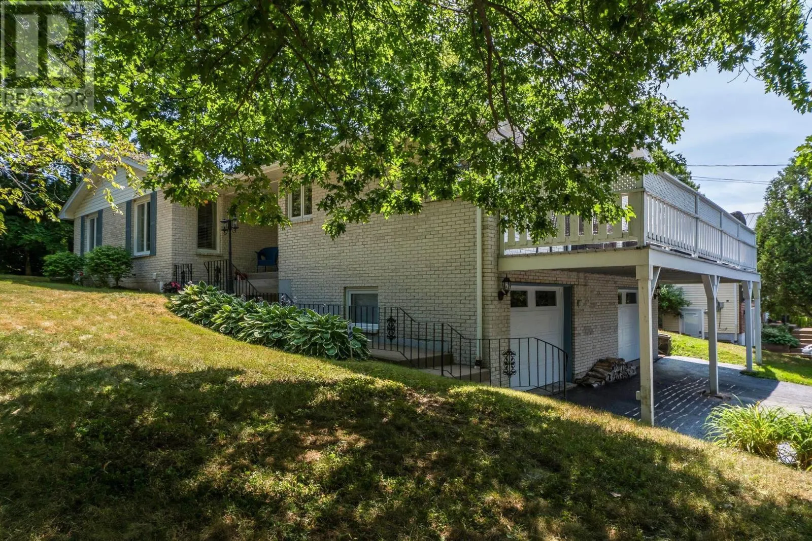 180 Rockmanor Drive