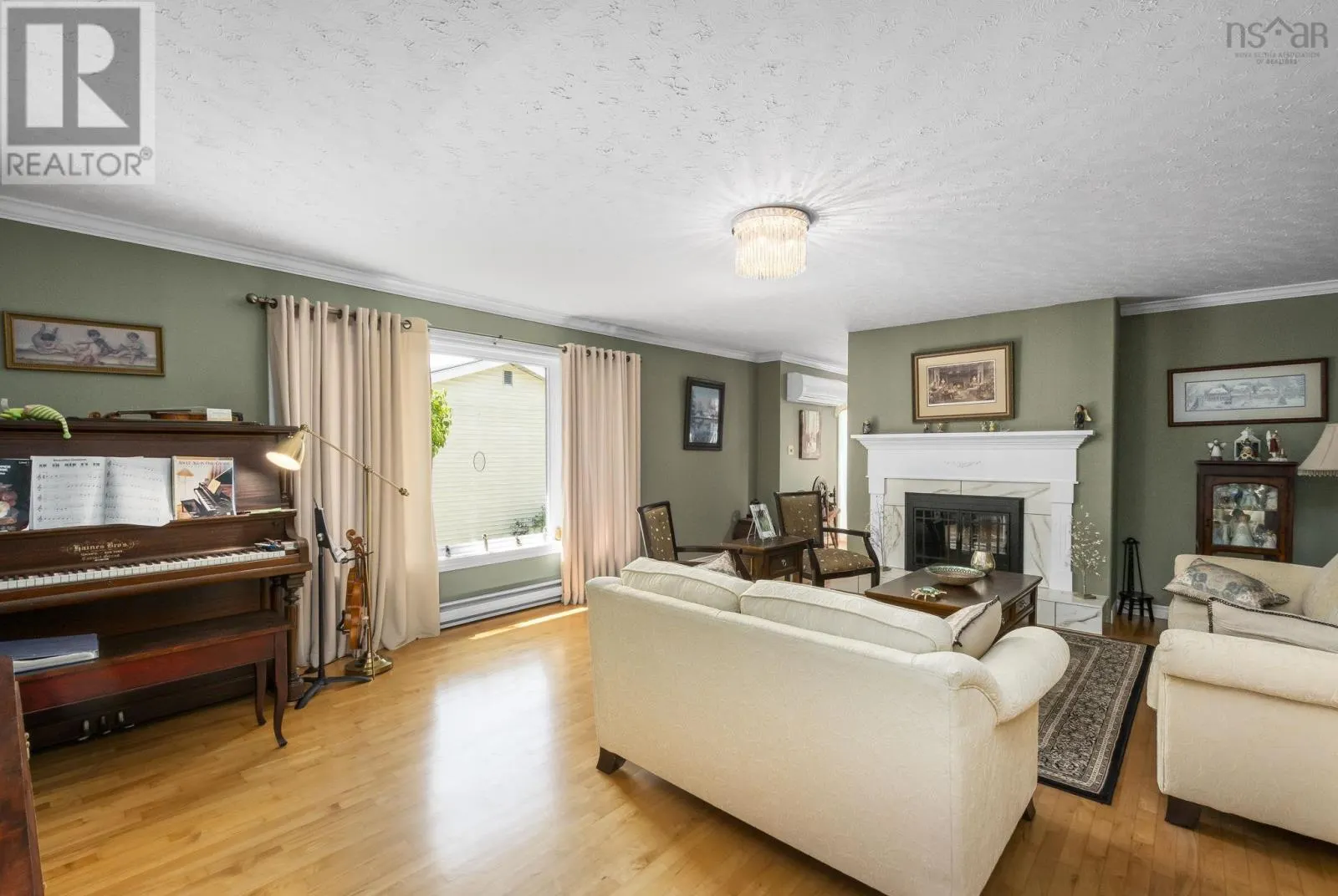 180 Rockmanor Drive
