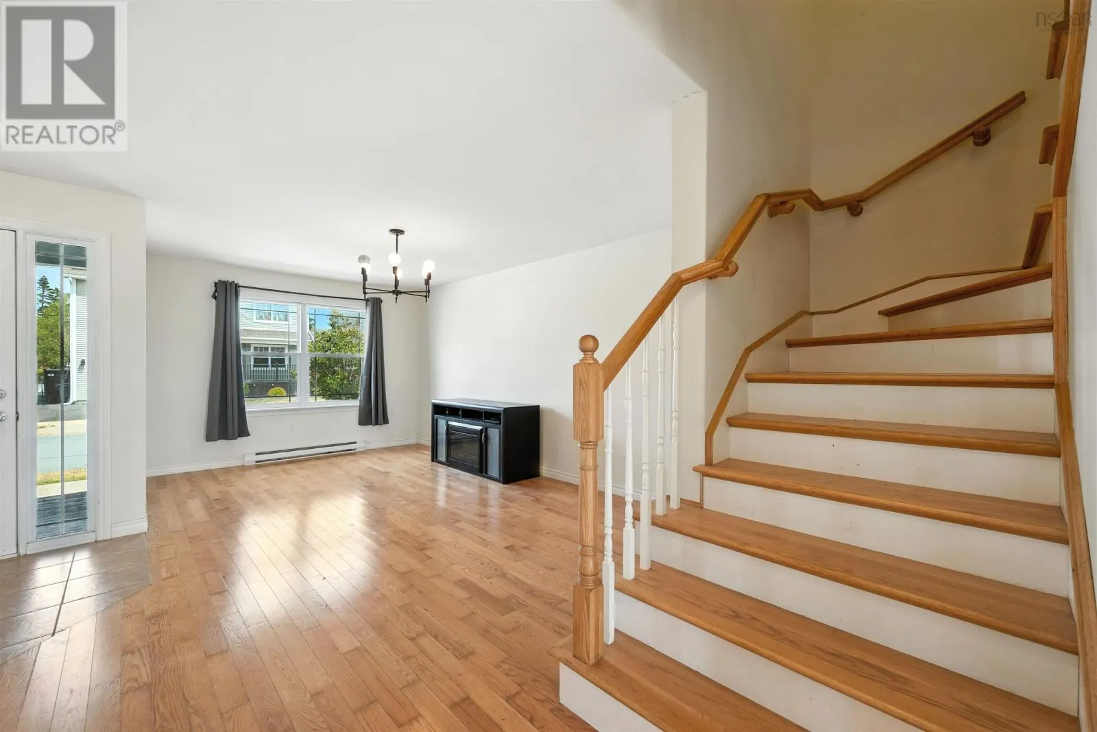69 Alabaster Way