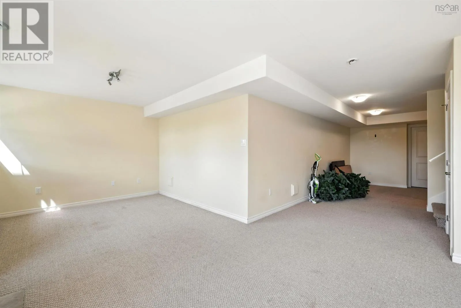 69 Alabaster Way