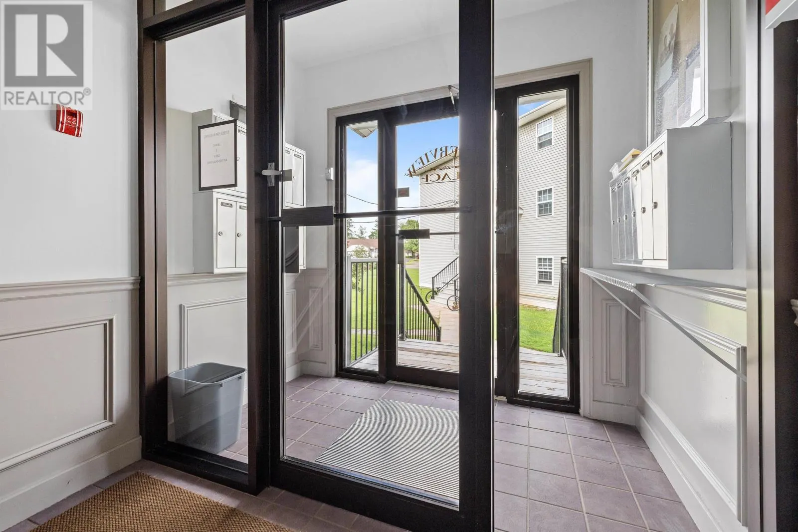 11 22 Waterview Heights