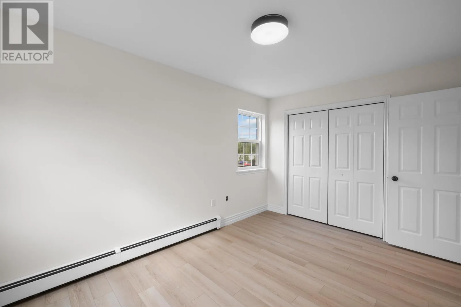 11 22 Waterview Heights