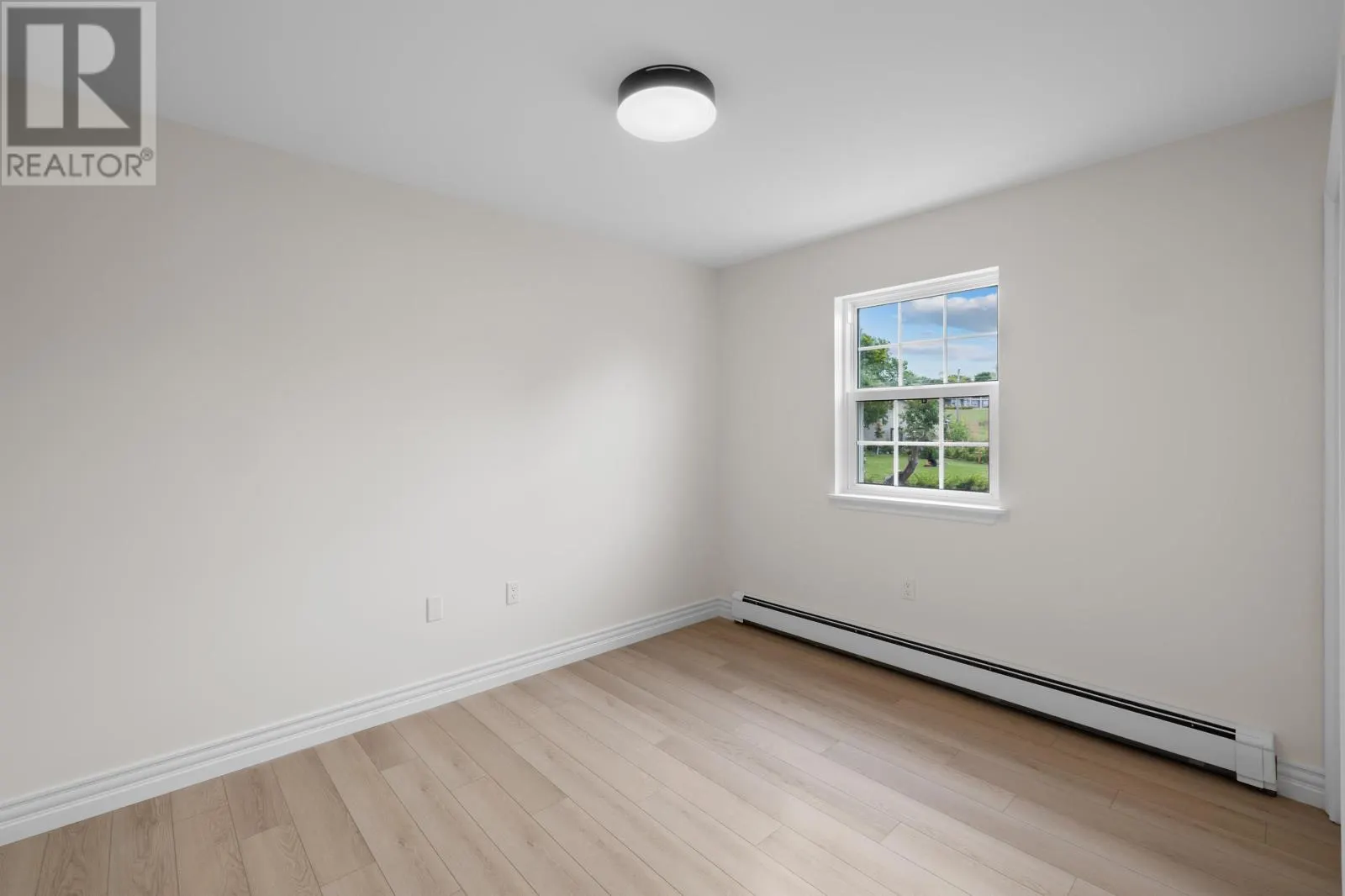 11 22 Waterview Heights