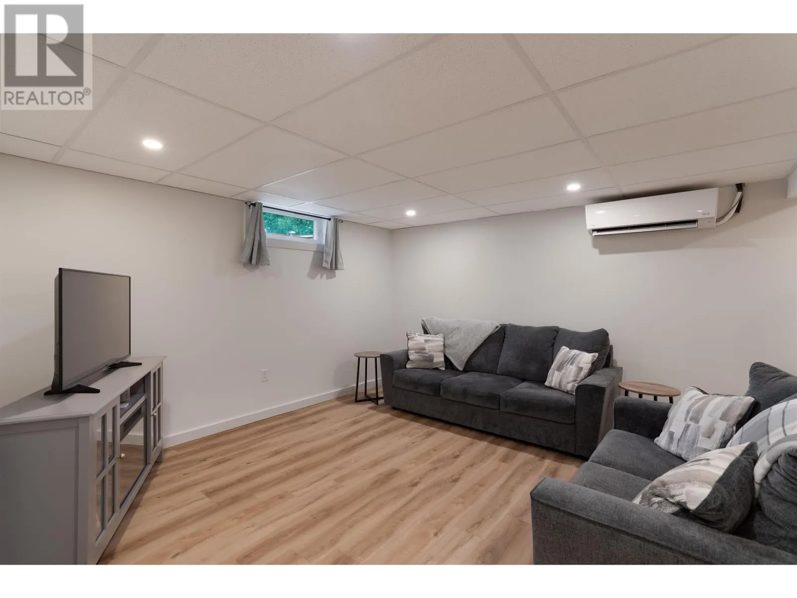 17 Clearview Drive