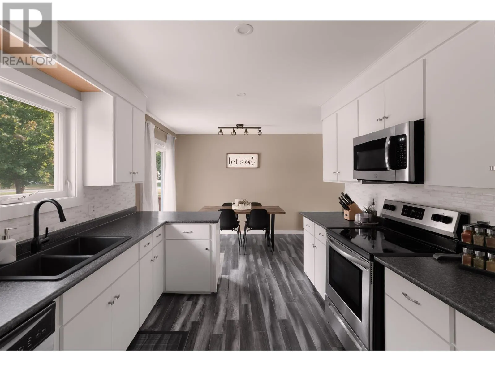 17 Clearview Drive