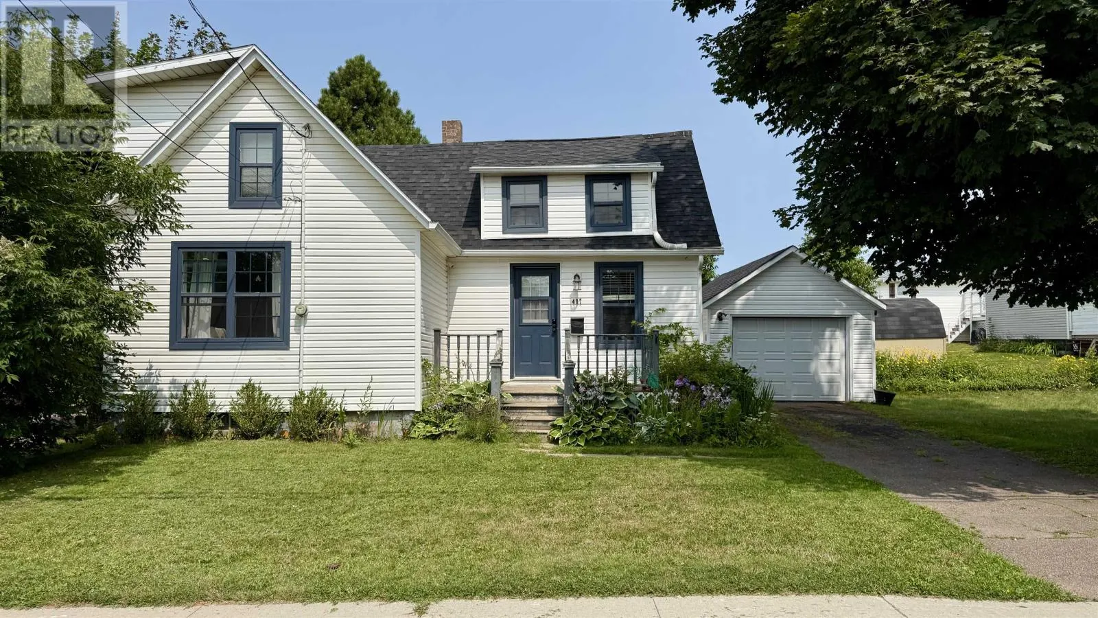 407 Willow Avenue