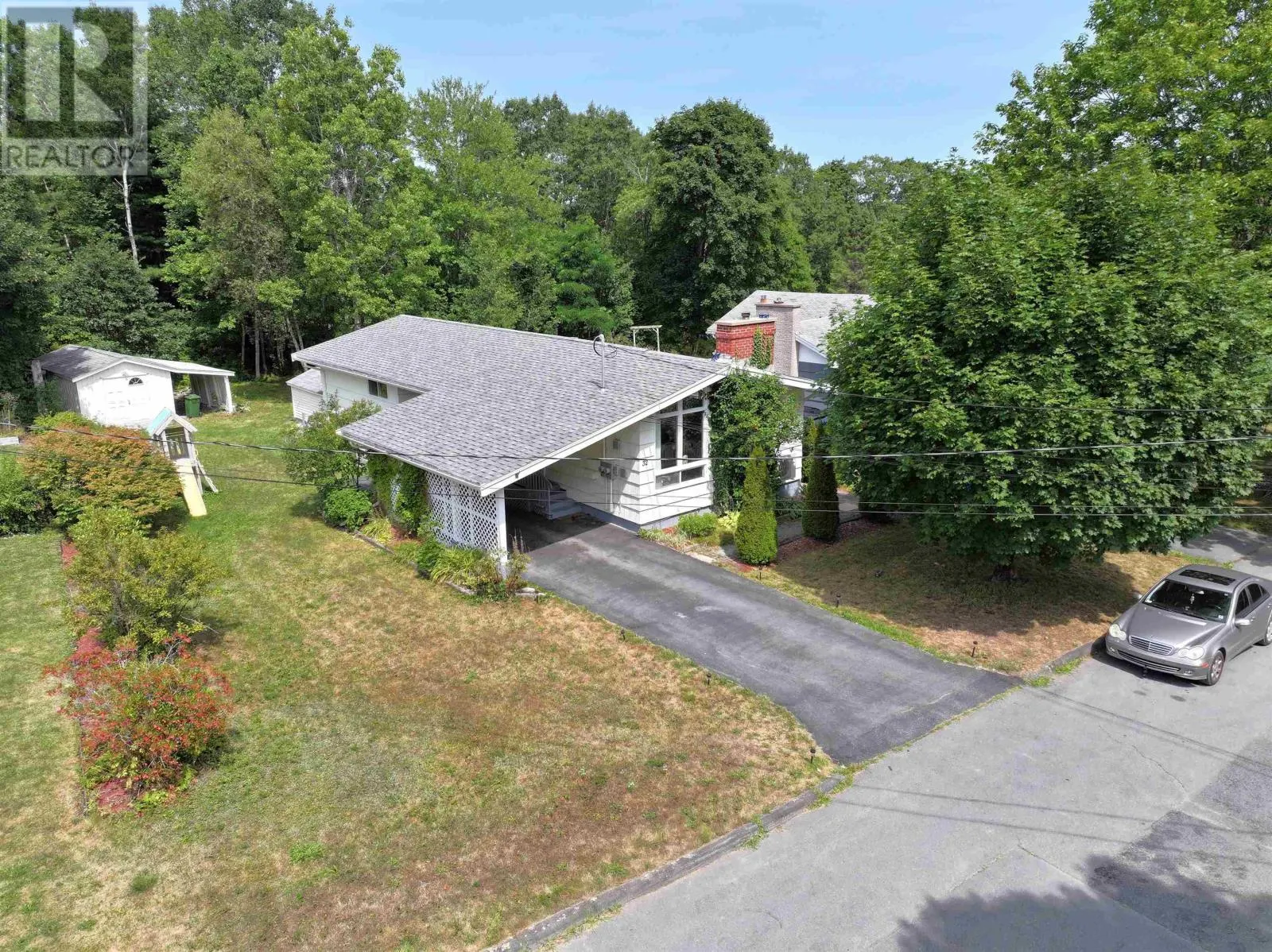 32 Murray Drive